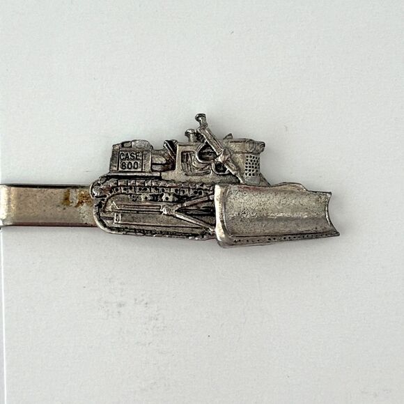 Bulldozer Tie Clip Mercury Industries Heavy Machinery JI Case Vintage Office - Picture 1 of 4